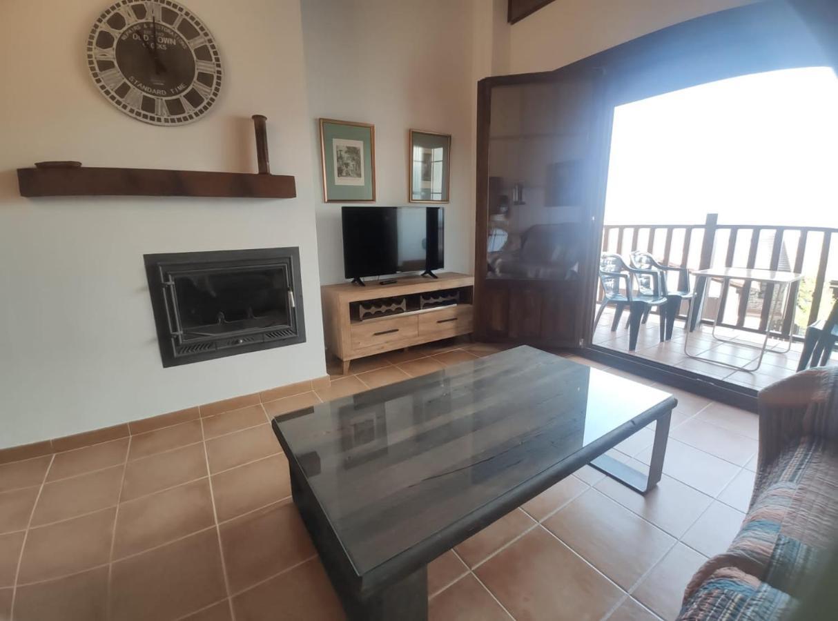 Apartamento Fuendeplata Jaca Bagian luar foto