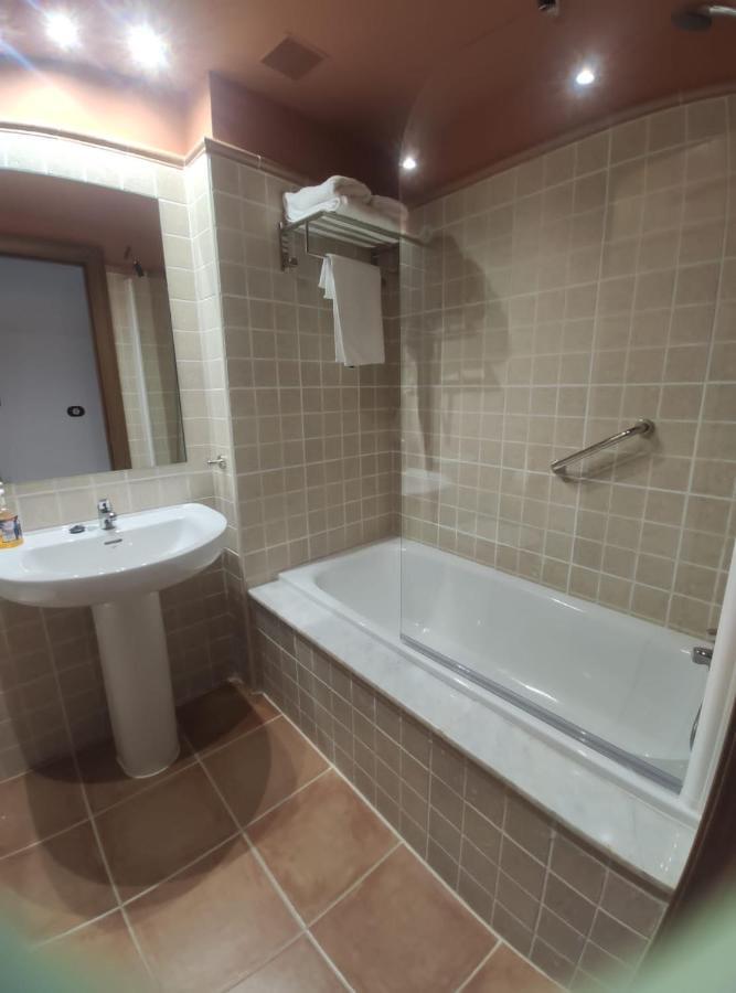 Apartamento Fuendeplata Jaca Bagian luar foto